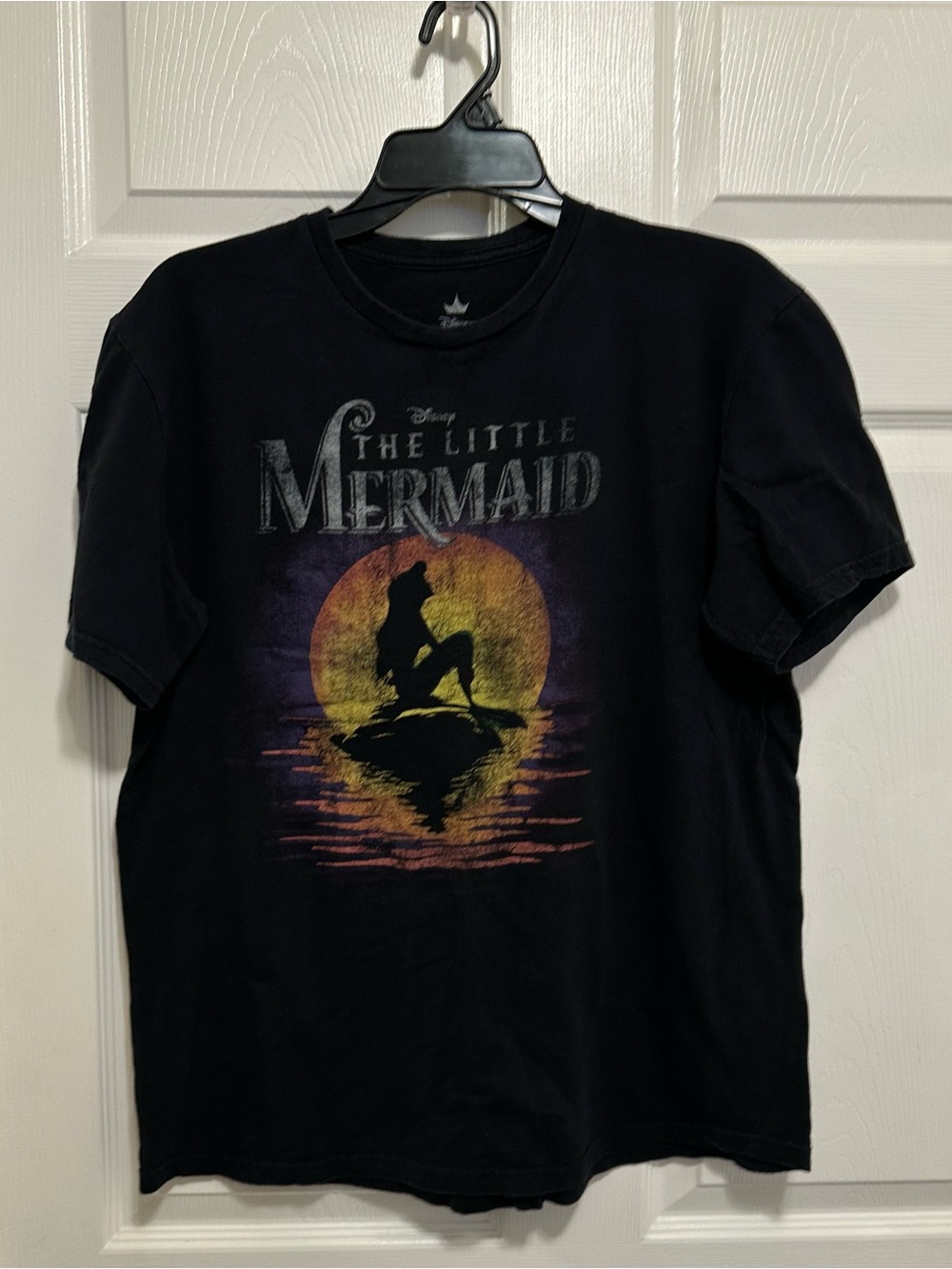 Disney The Little Mermaid Ariel Sunset Silhouette Graphic Black T-Shirt Mens L